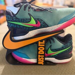 Nike Mens Zoom Lebron NXXT Gen AMPD South Beach Leather Sneaker Shoes Size US 11